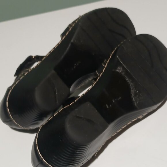 Clarks Wendy Alto T Strap Black Sandals Women's Size 6.5 - Picture 8 of 11